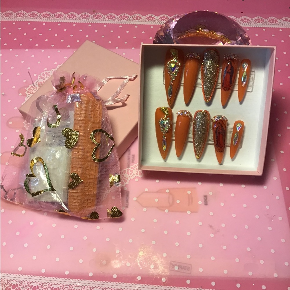 Custom press on nails fit most